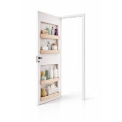 Porte avec étagères intégrées. Gain de place | Atelier Moya